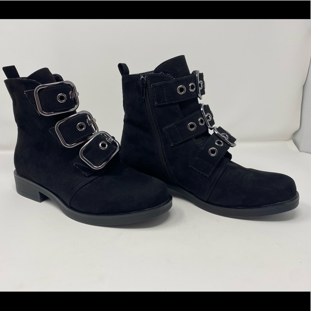 Bamboo Women’s Black Boots with Buckles Size 9